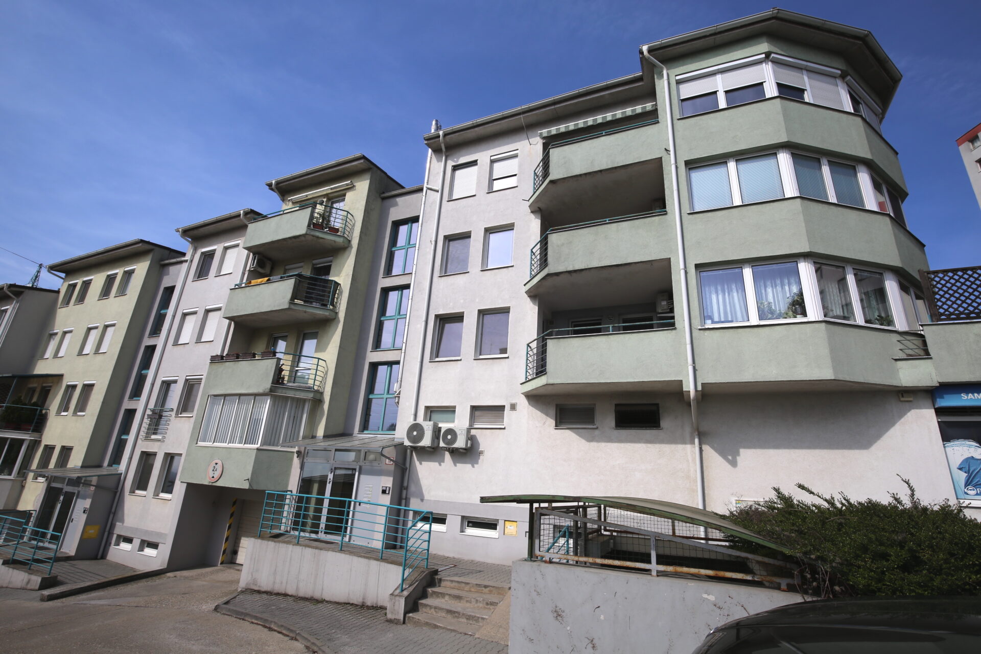 Property Featured Image